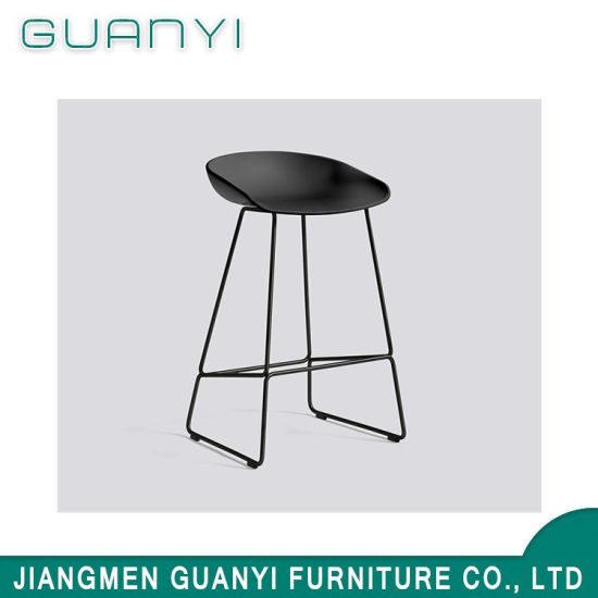 Modern Black Or White Plastic Metal Restaurant Bar Stool